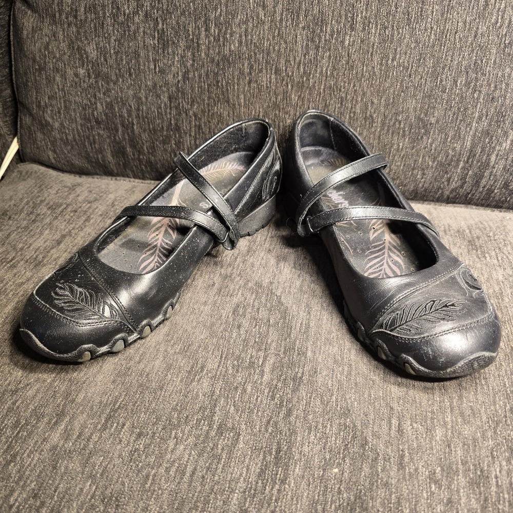 Skechers Bikers Black Leather Embossed Feather Mary Jane Flats Shoes Womens 7.5 - Picture 2 of 7